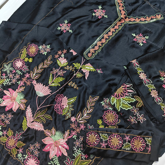 ✨ Luxury Embroidered Silk Kaftan – Special 2-Piece Edition ✨