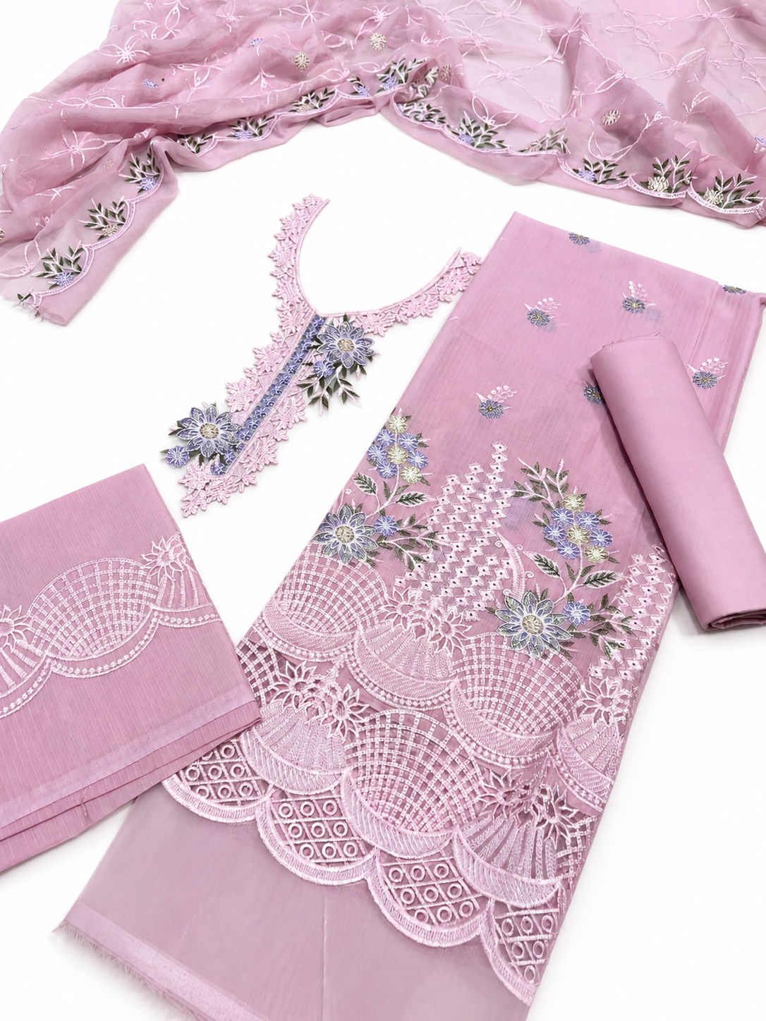 Bareeza lawn 3p with neckline patch