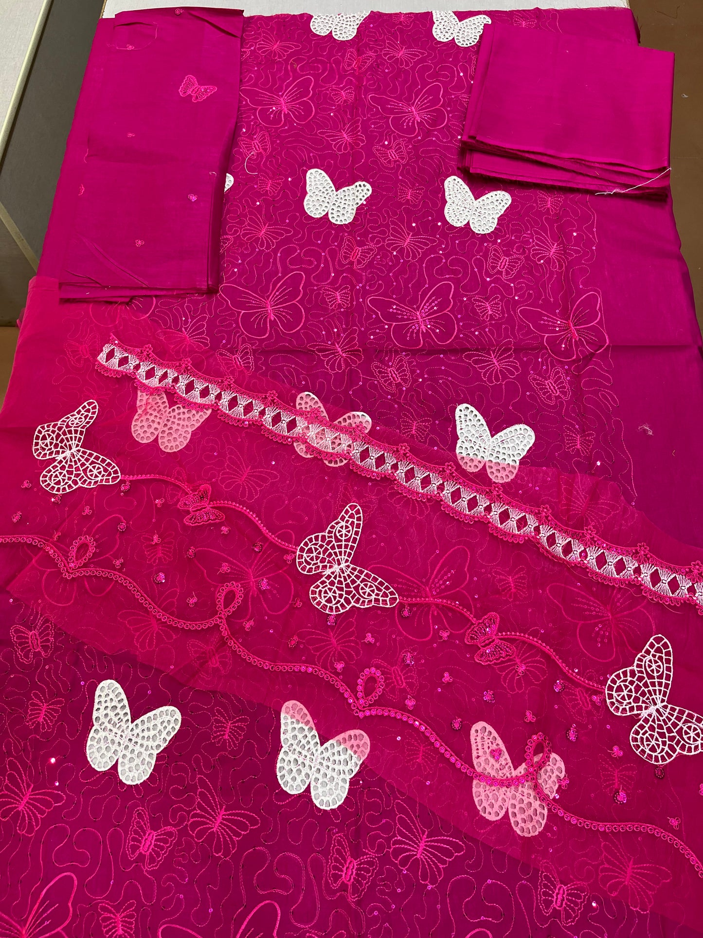butterfly two piece lawn with patches ￼