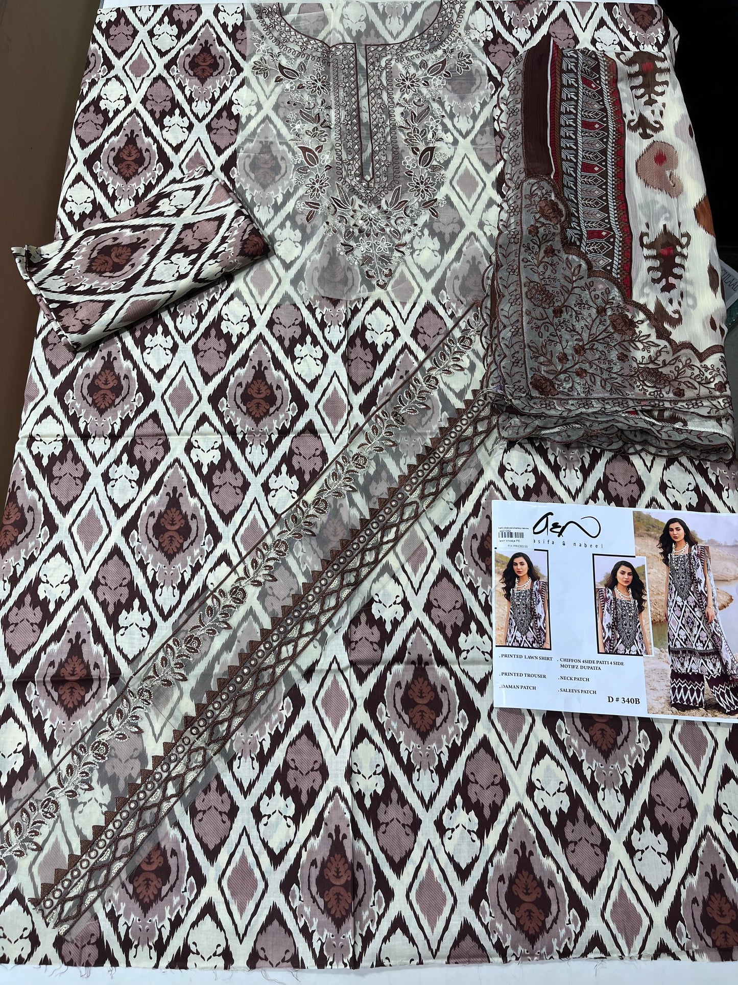asifa & nabel printed three piece lawn with patches ￼