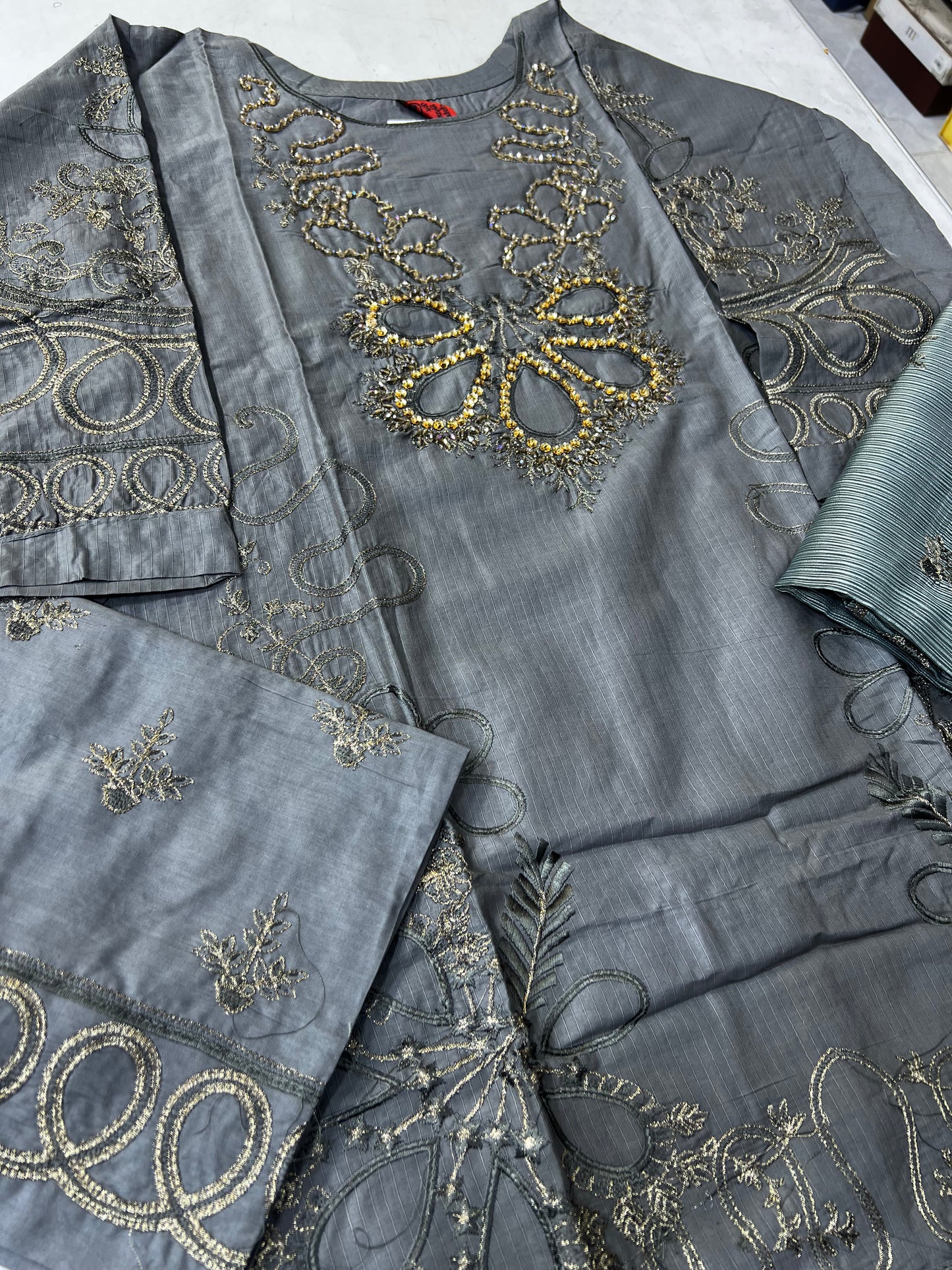 ready to wear lawn 3p