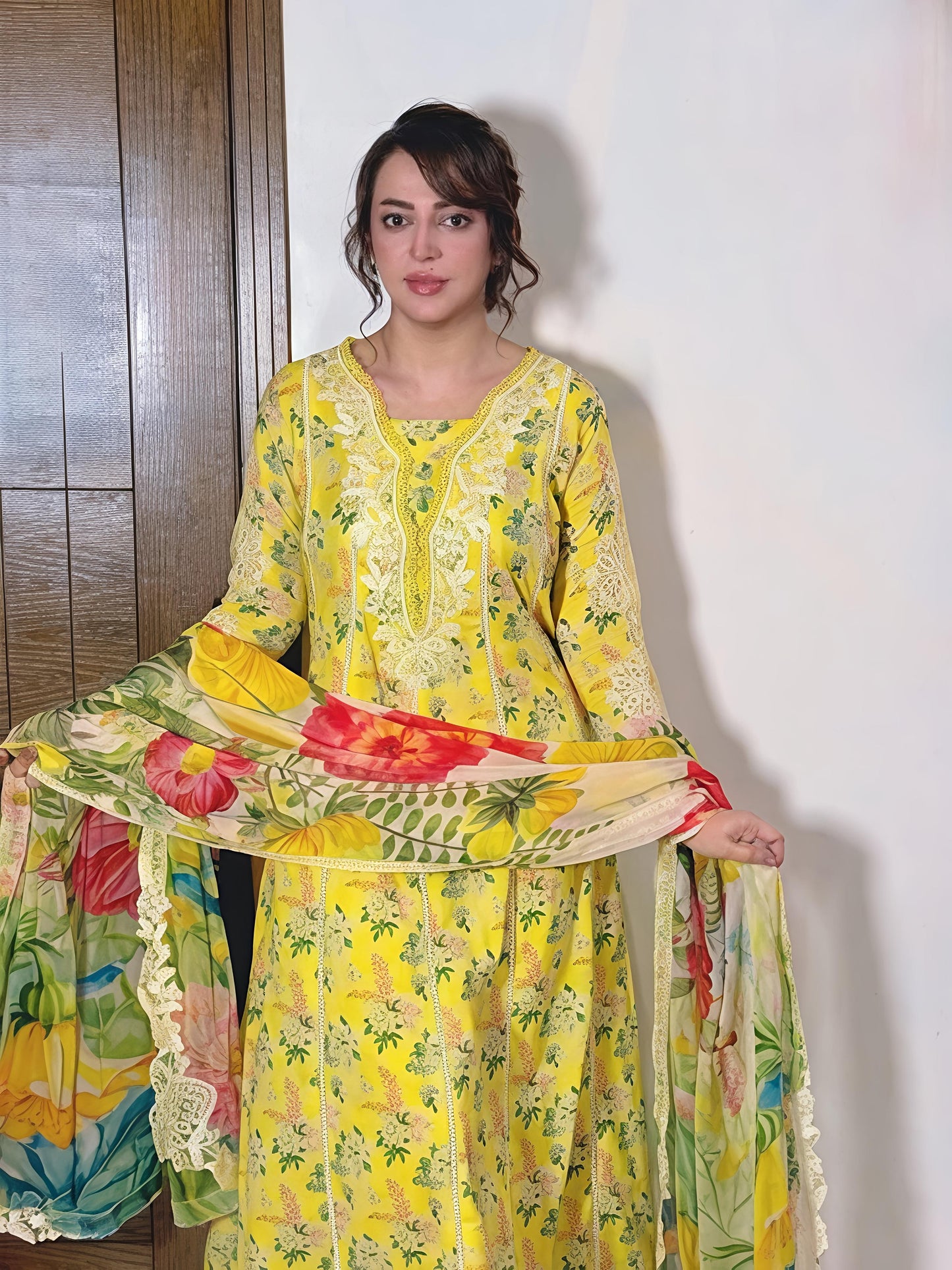 aneelas printed lawn with patches with shifon dupatta￼