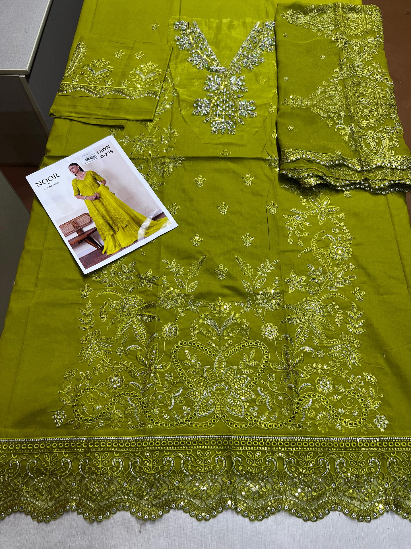 3p lawn Pure member shifon embroidered dupatta
