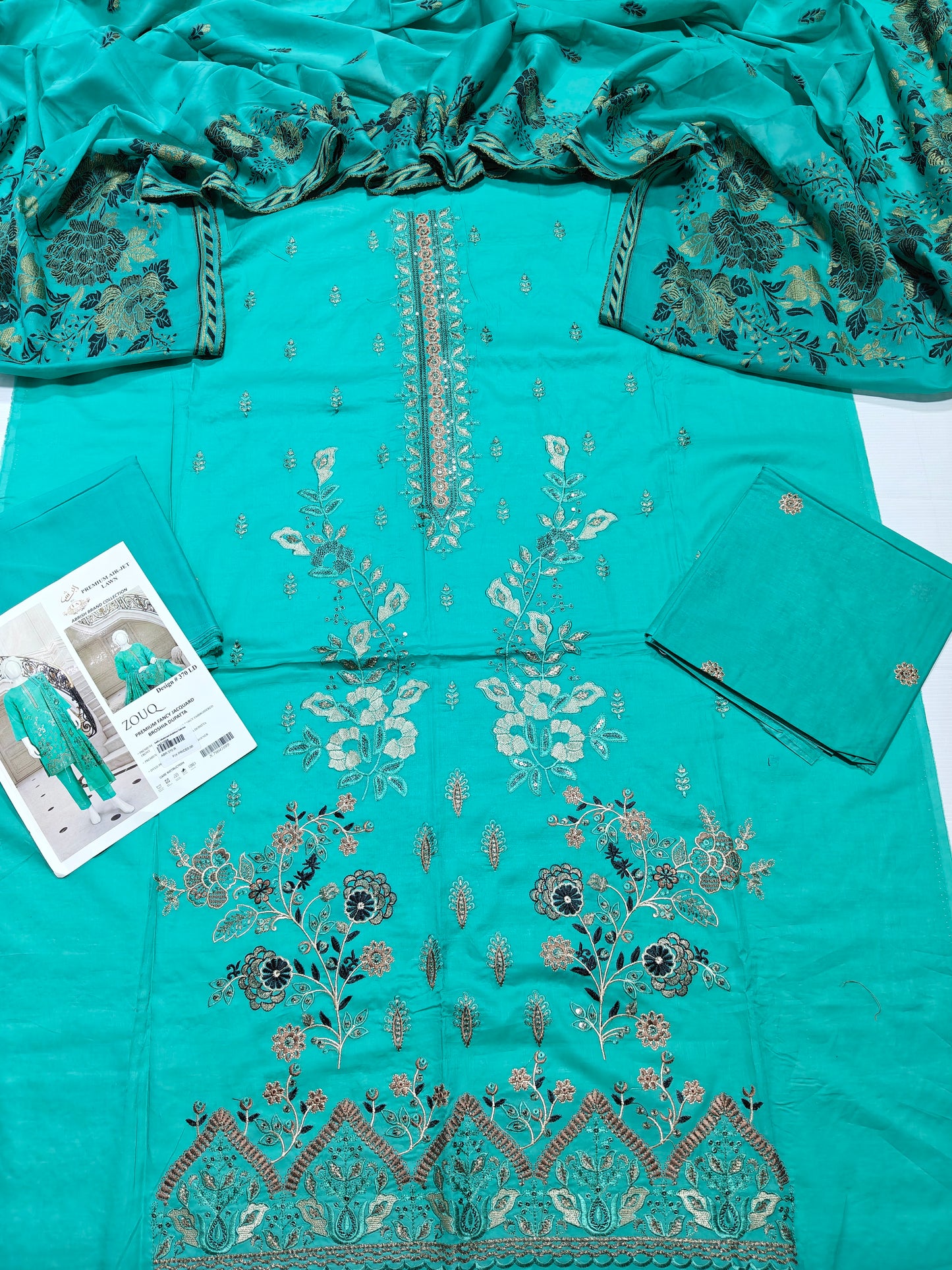 Abrish luxury embroidered lawn 3 piece suit