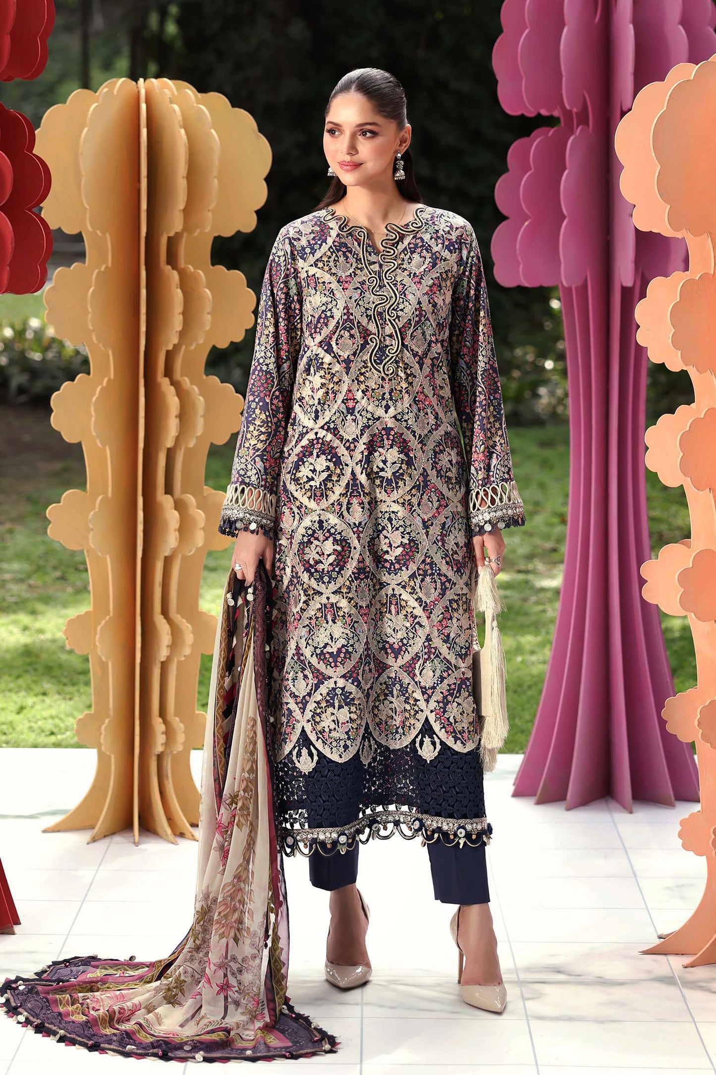 maria b unstitched 3p embroidered lawn