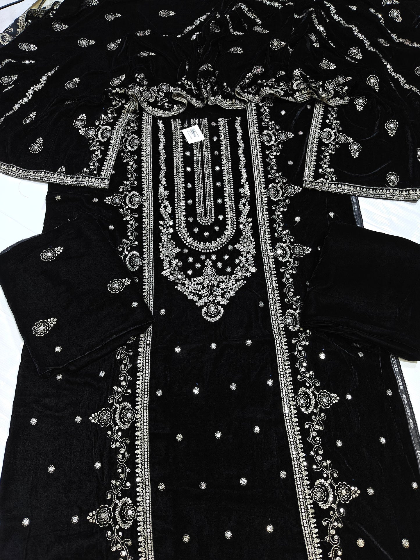 micro velvet embroidered 3Piece suit