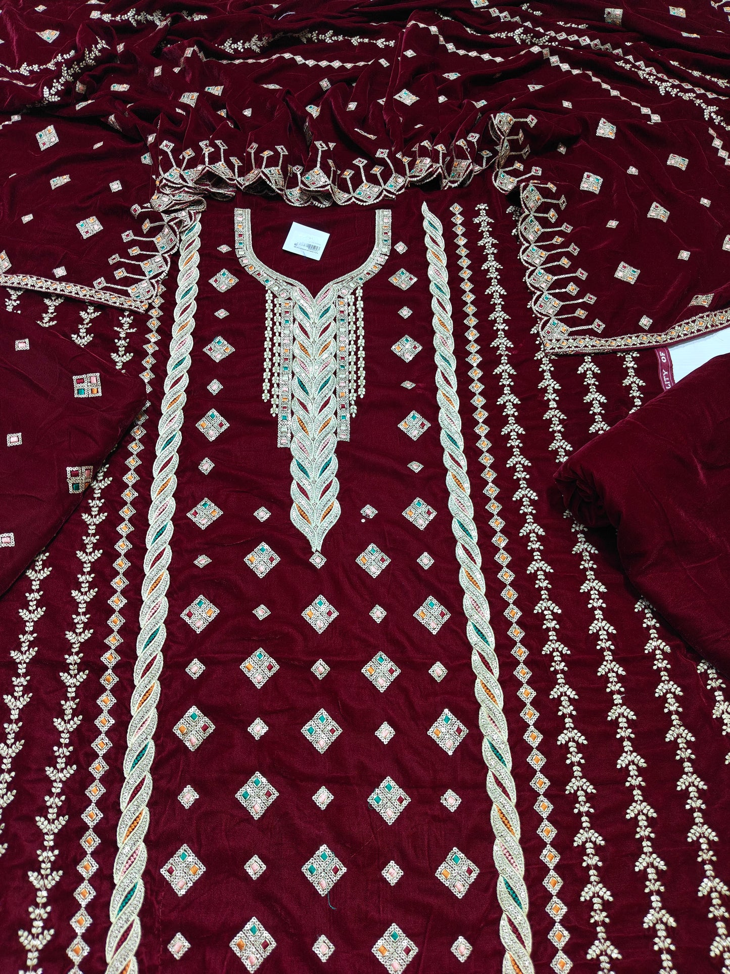 micro velvet embroidered 3Piece suit