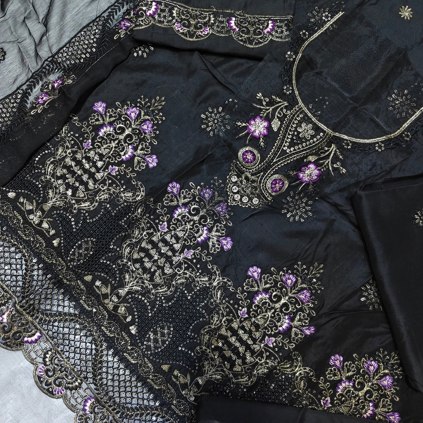 maria b viscous embroidered 3 piece suit