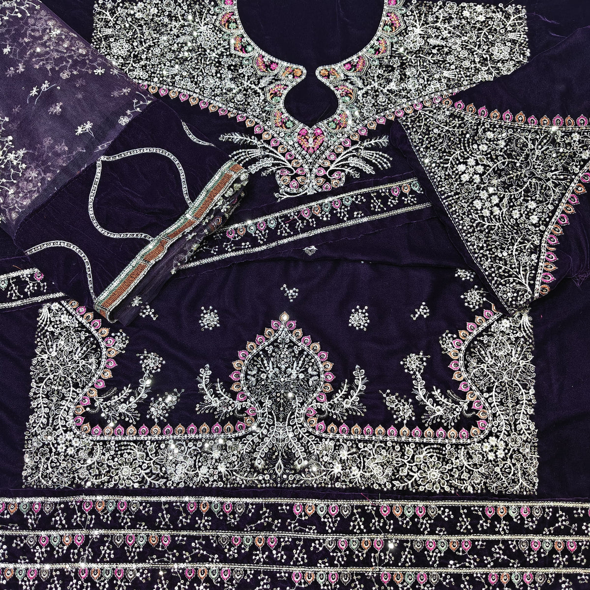 Jazmin Premium Embroidered Micro Velvet 3 Piece Suit with Net Dupatta