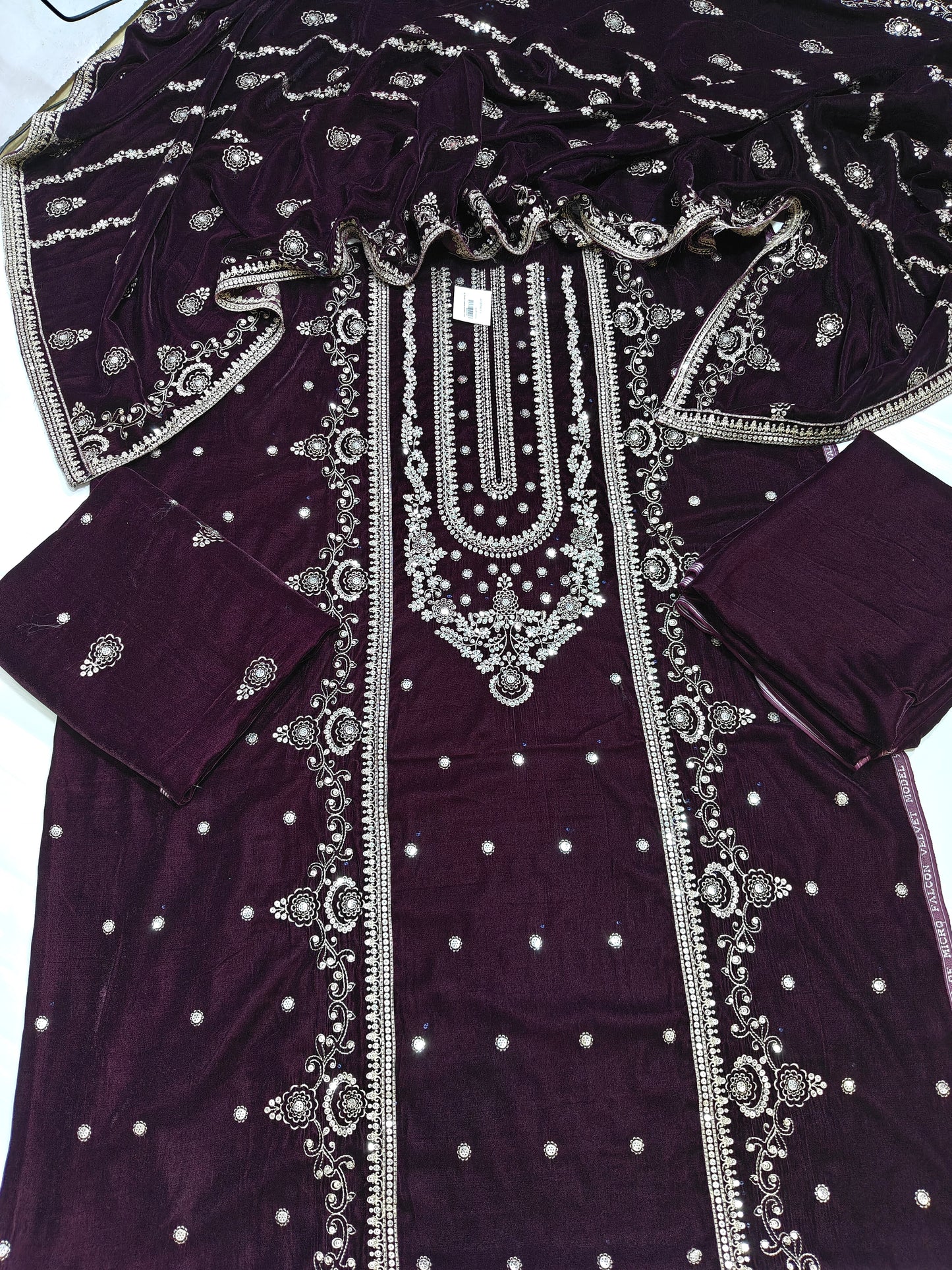 micro velvet embroidered 3Piece suit