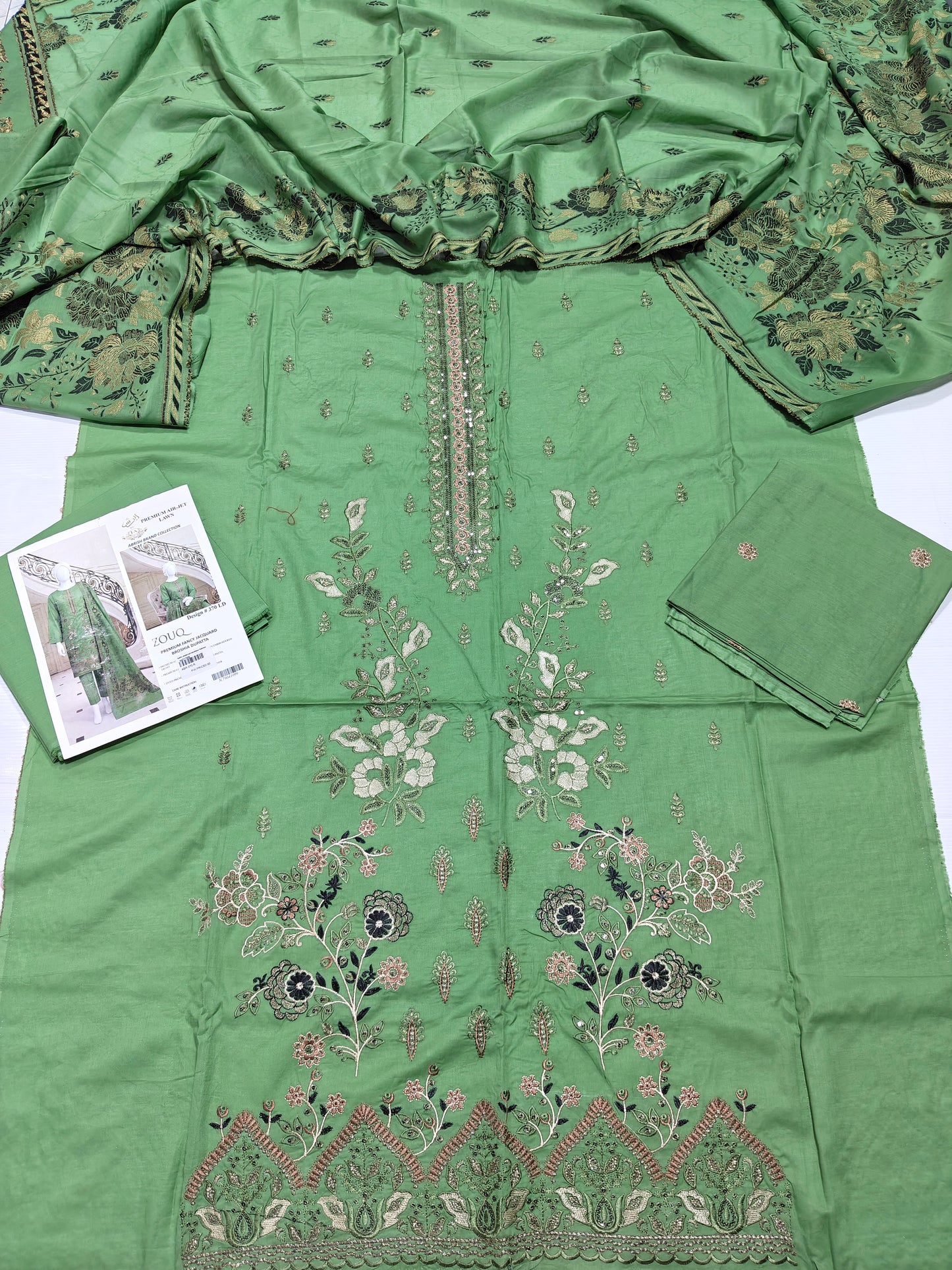 Abrish luxury embroidered lawn 3 piece suit